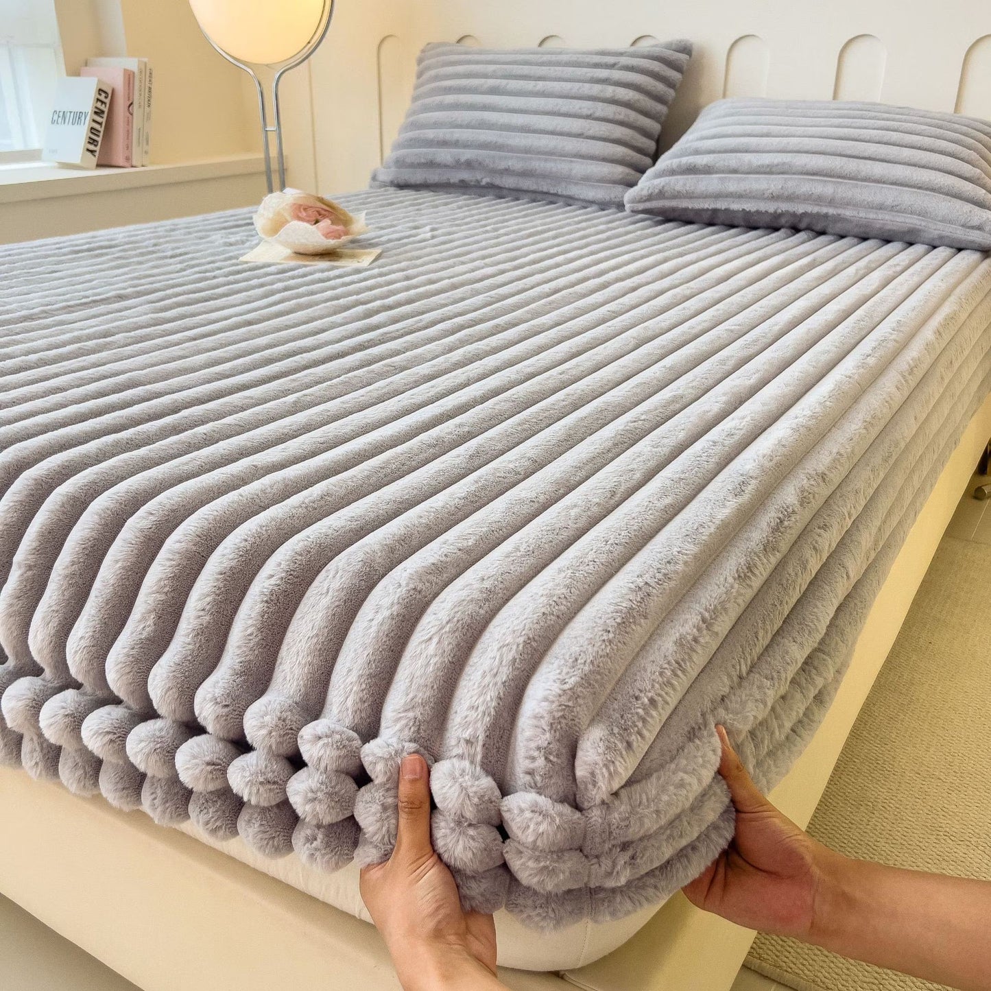 Winter Warm Velvet Mattress Cover™
